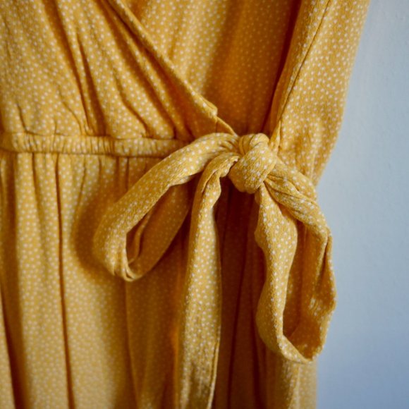 Abercrombie and Fitch Yellow Polka Dot Romper Size M - Picture 6 of 10
